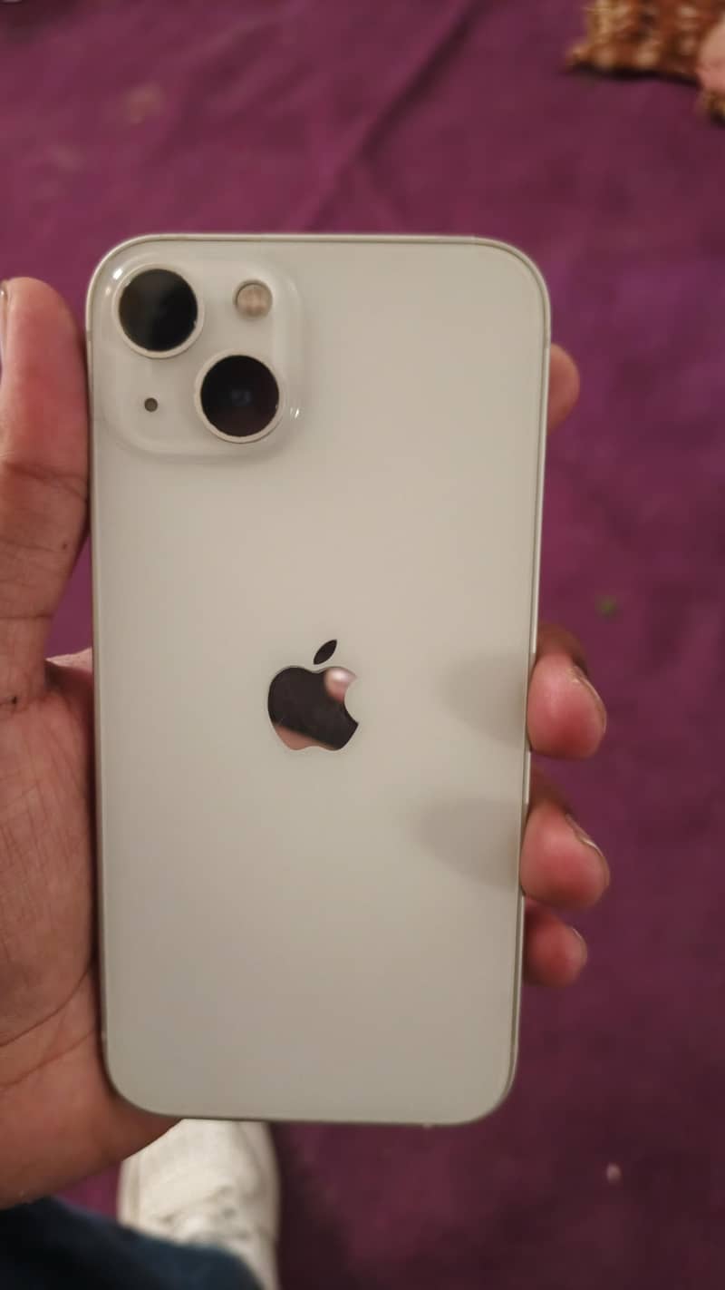 Apple iPhone 13 4