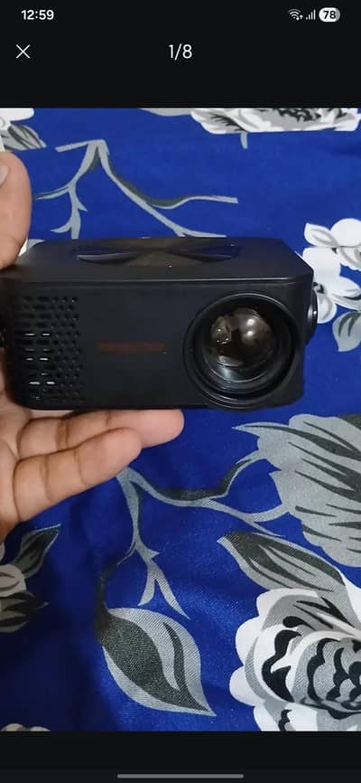 MOMAN 4K Portable WiFi 6 Bluetooth V5.0