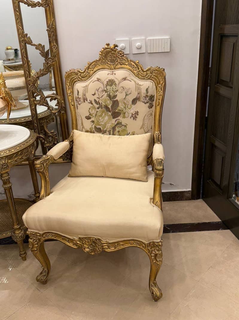 Sofas with chairs and tables 6