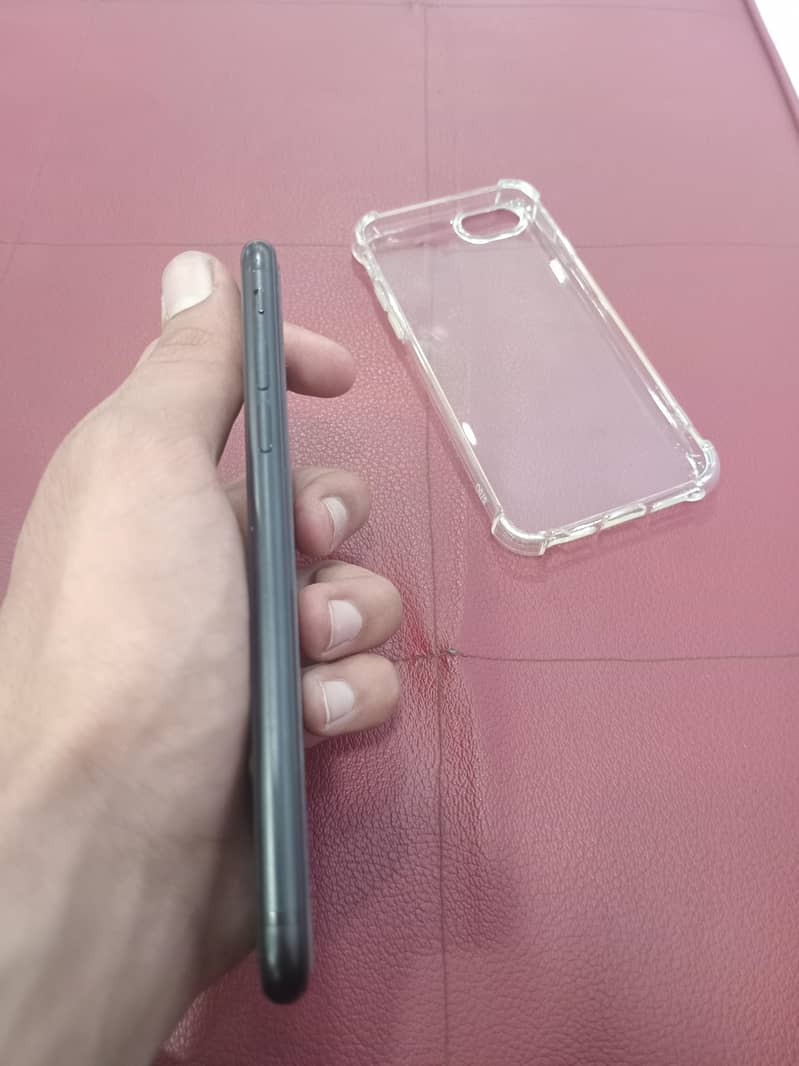 Apple iPhone SE 3