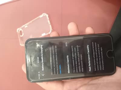 Apple iPhone SE