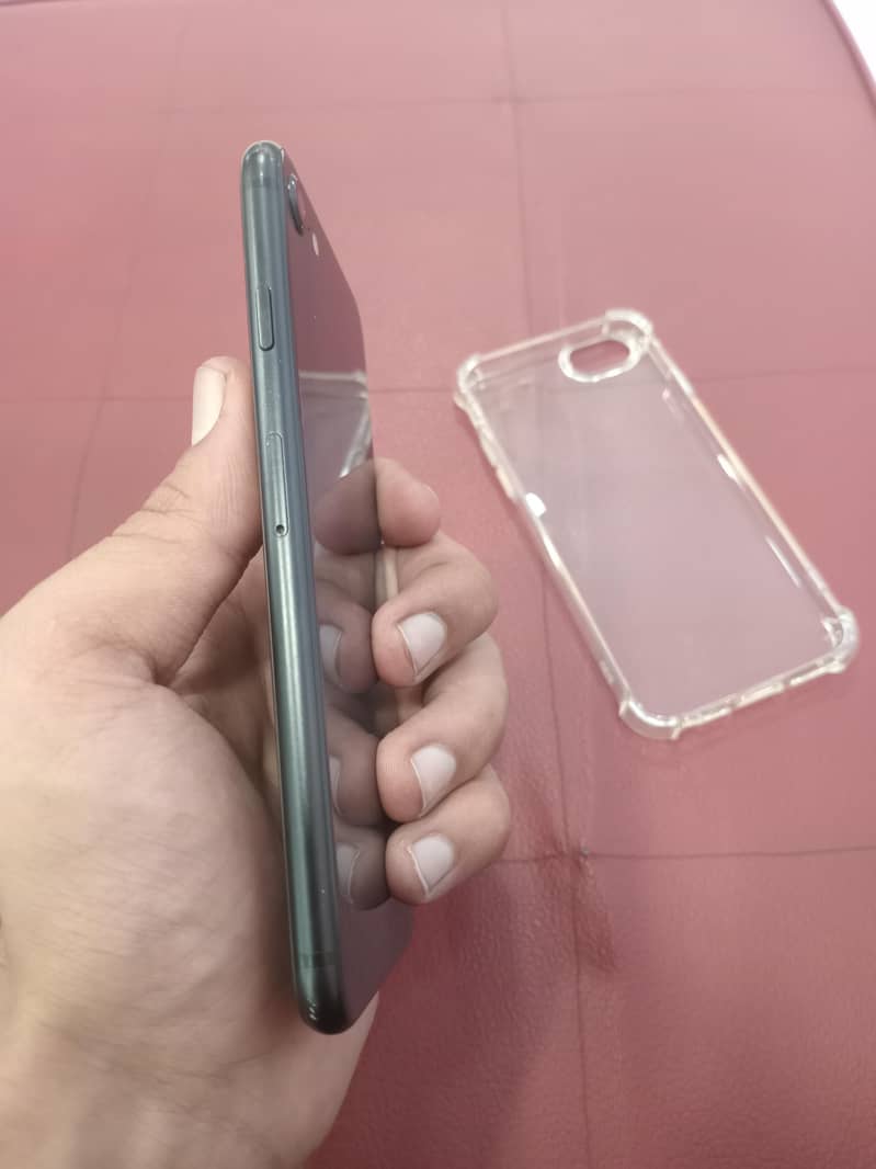Apple iPhone SE 4