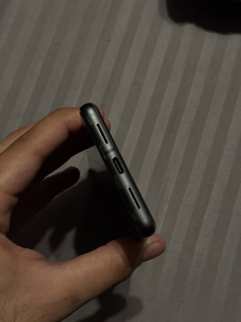 Google Pixel 7 4