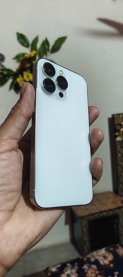 Apple iPhone 13 Pro