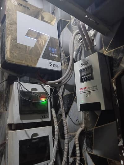 Crown 3kw solar inverter and Simtek Mppt 80amp