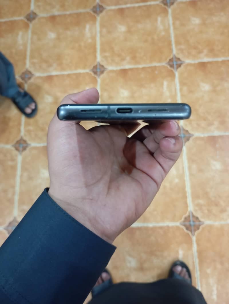 Google Pixel 7 4