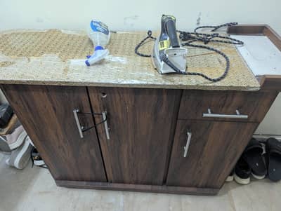 iron table mint condition