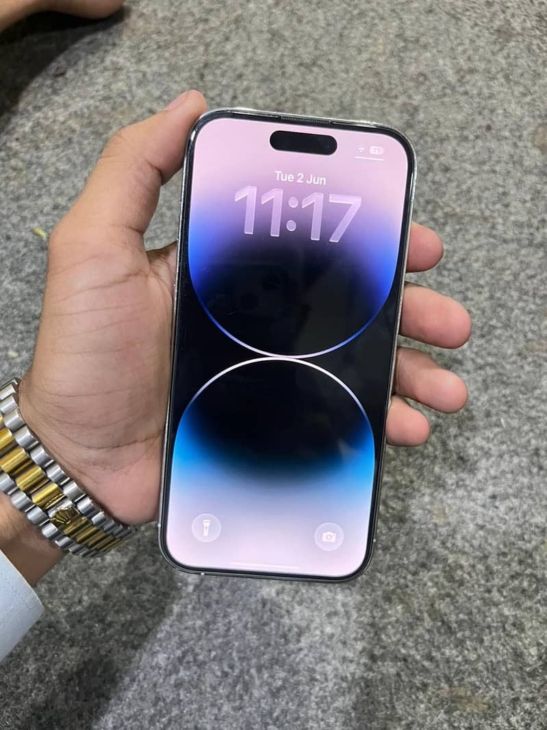 Apple iPhone 14 Pro 0