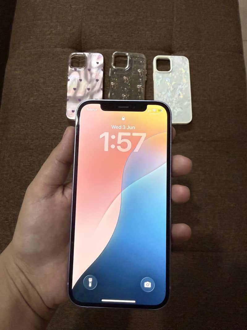 Apple iPhone 12 1