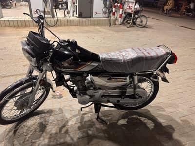 Honda CG 125 Black Silver (Self start) 2025-26