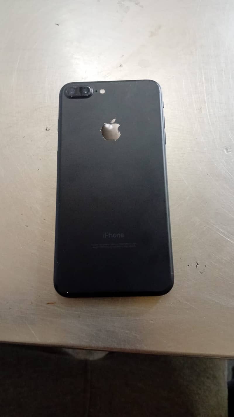 Apple iPhone 7 Plus 5