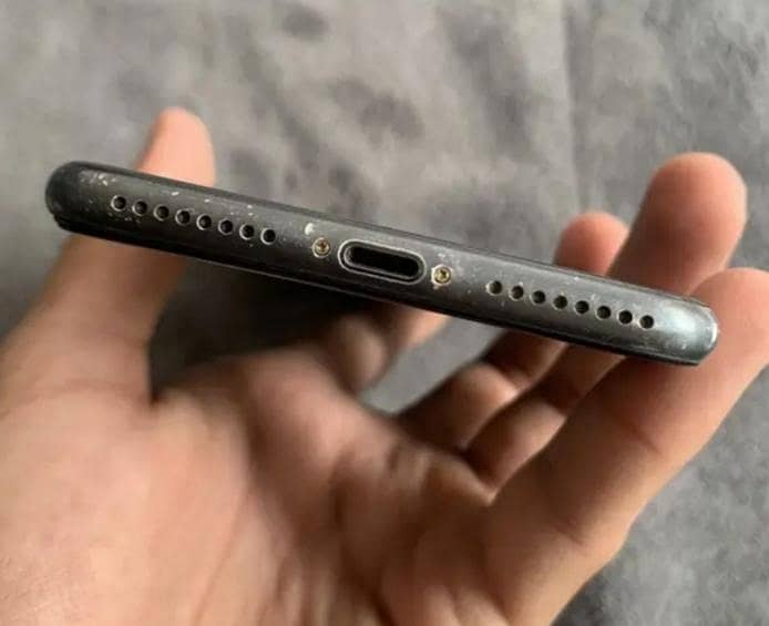 Apple iPhone 8 Plus 4