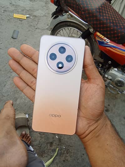 OPPO Reno 12F 8+4/256GB