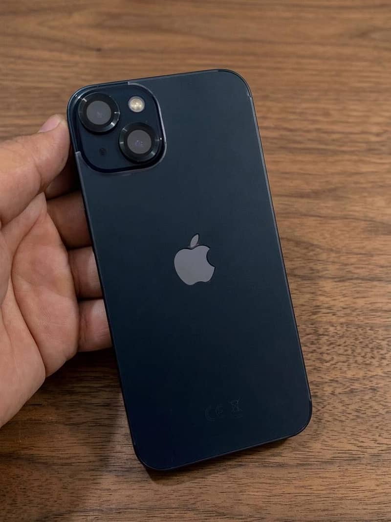 Apple iPhone 13 5