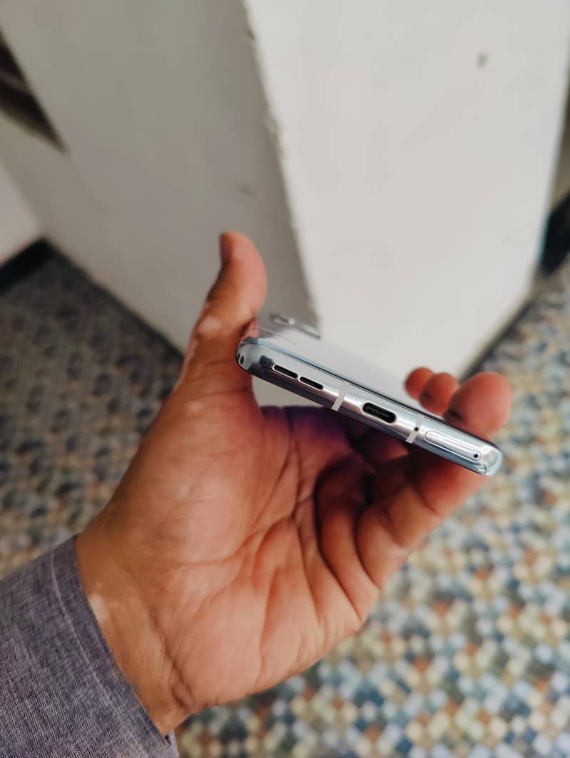 One Plus 9 Pro 3
