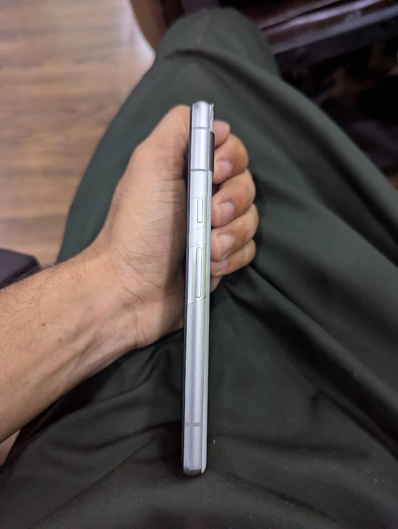 Google Pixel 7a 3