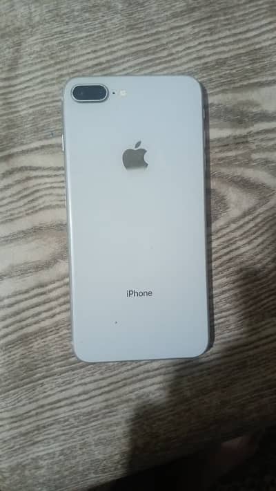 iPhone 8 Plus