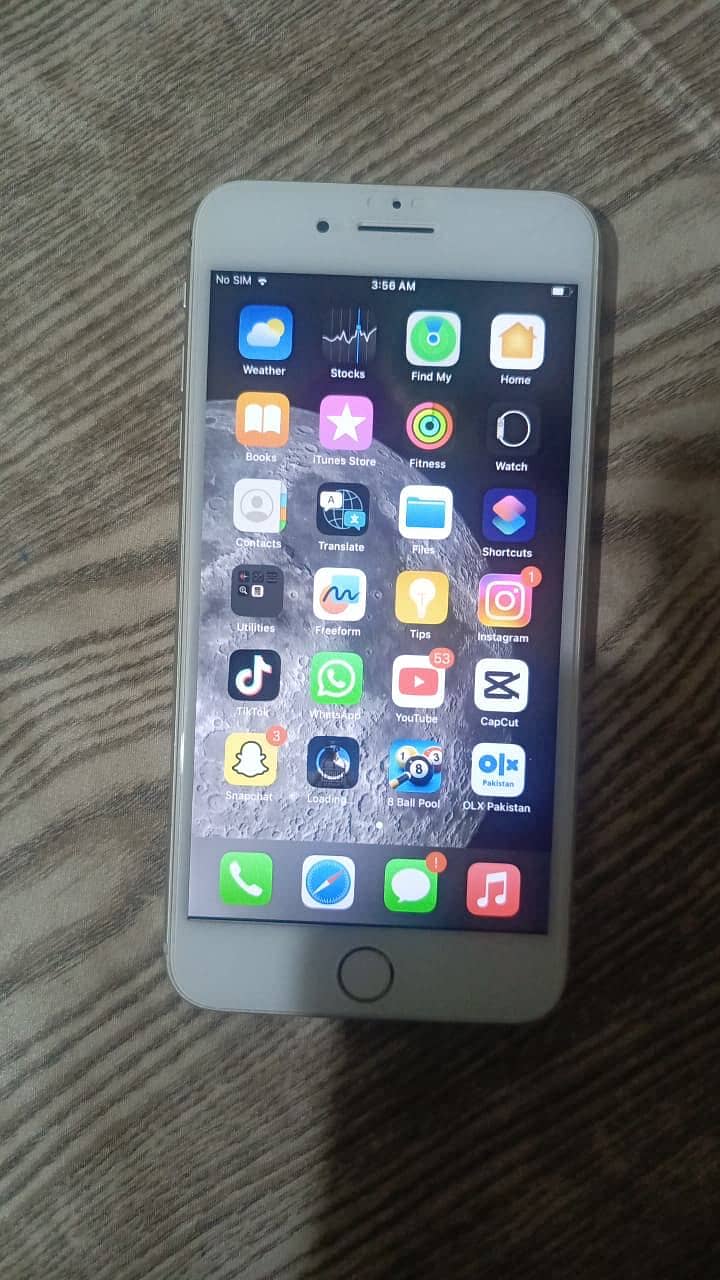 iPhone 8 Plus 2