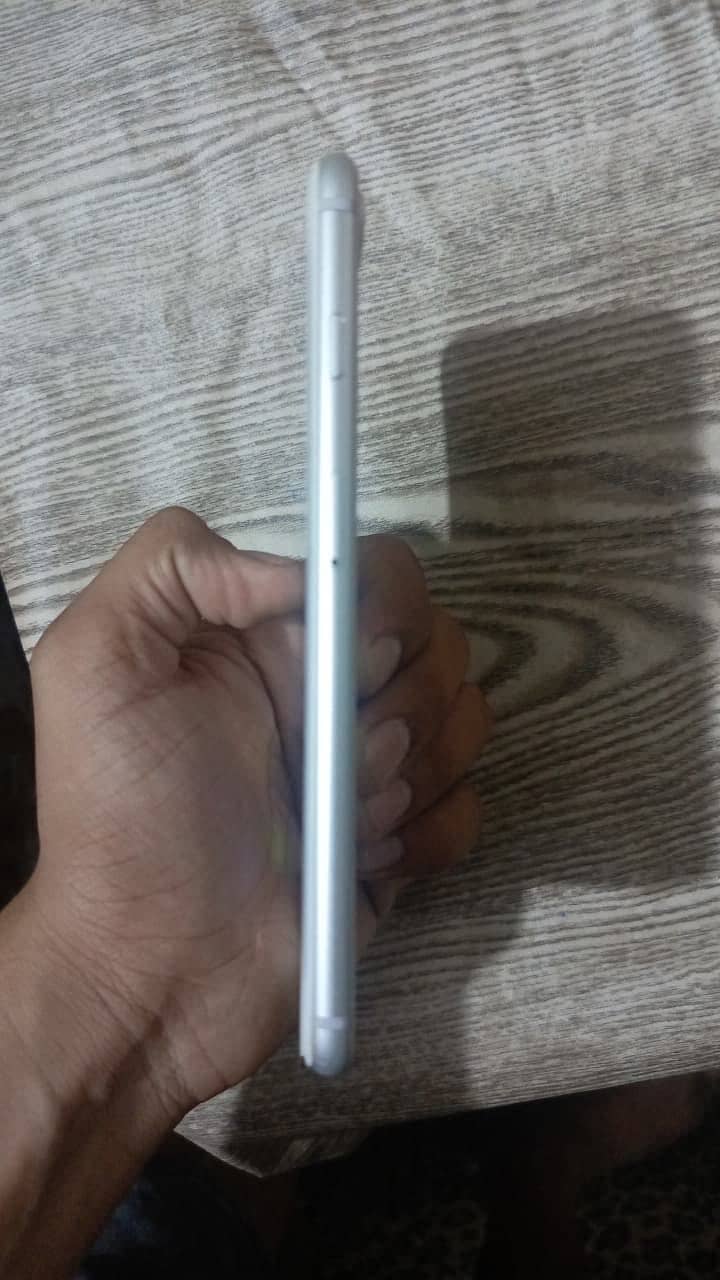 iPhone 8 Plus 3