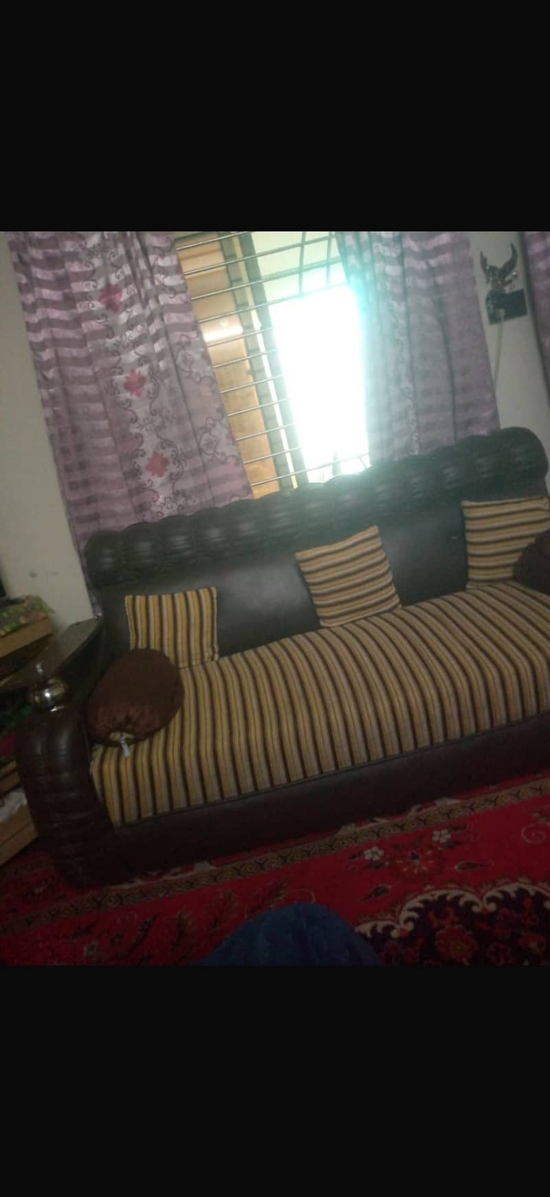 Sofa set 0