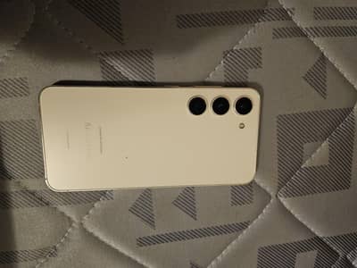 Samsung S23