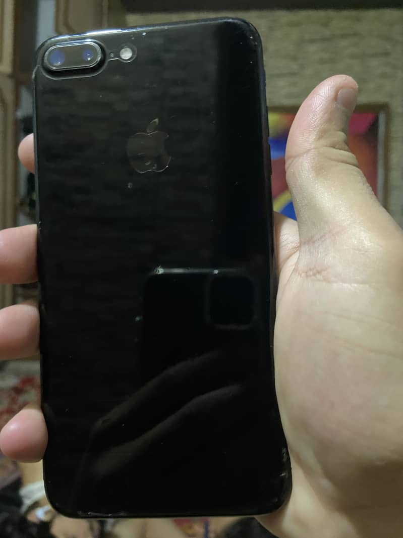 Apple iPhone 7 Plus 1