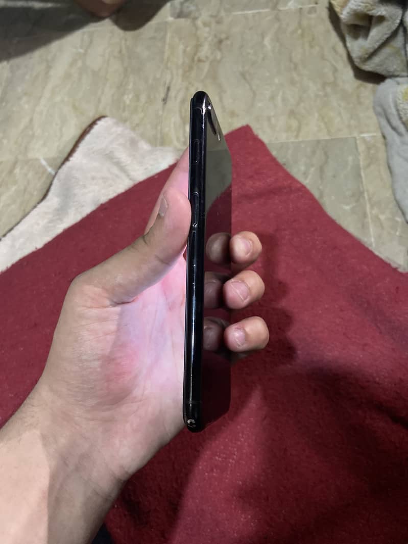 Apple iPhone 7 Plus 2