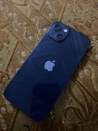 Apple iPhone 13