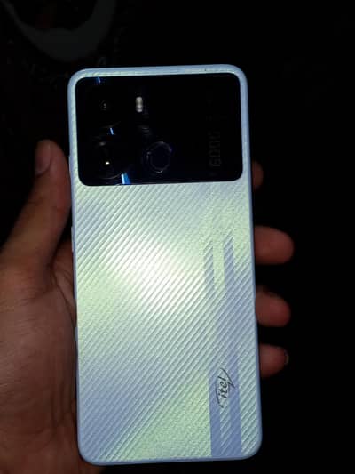 Itel P40