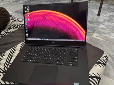 Dell XPS 15 7590 Intel Core i7-9750H (9th Gen)