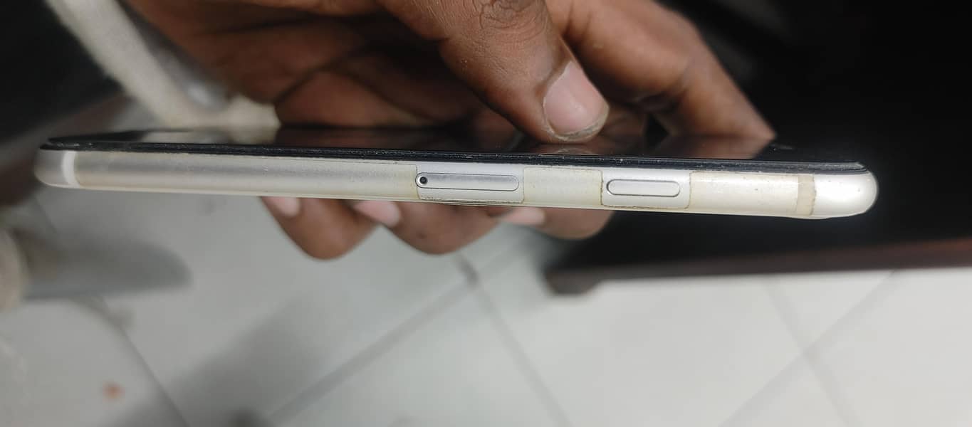 Apple iPhone SE 4