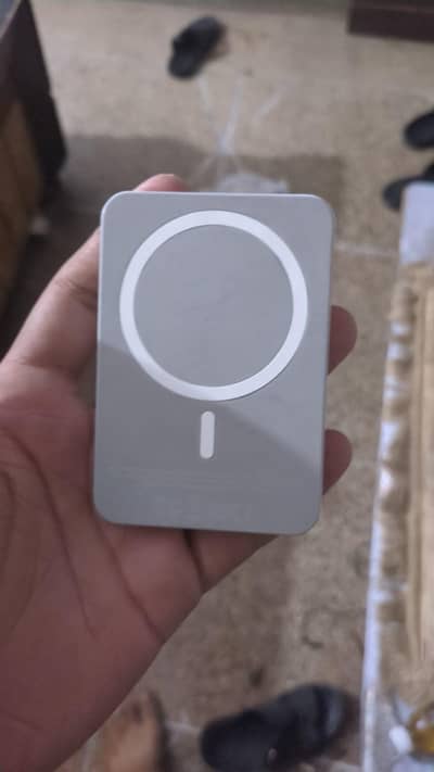 Infinix wireless power bank