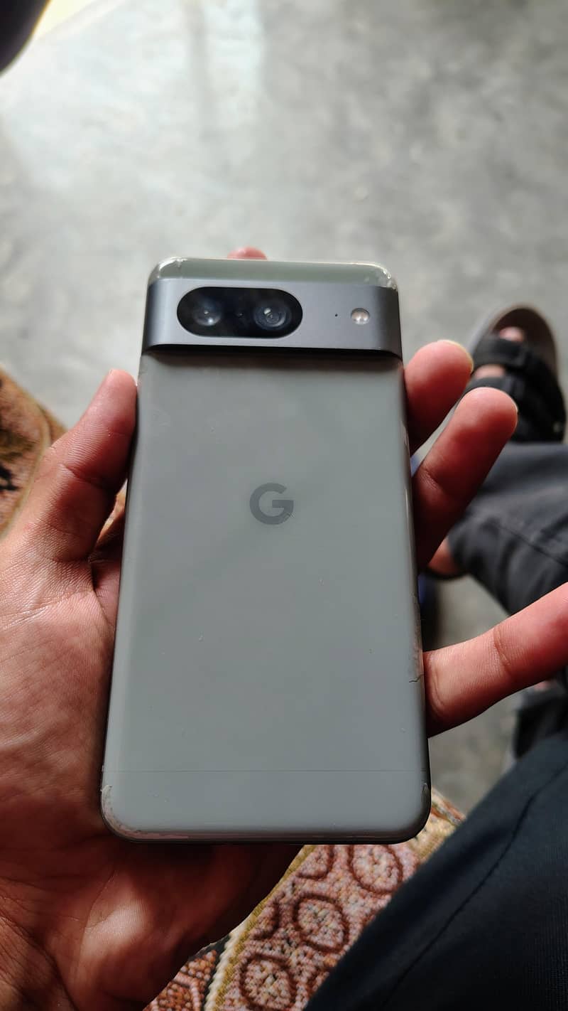 Google Pixel 8 1