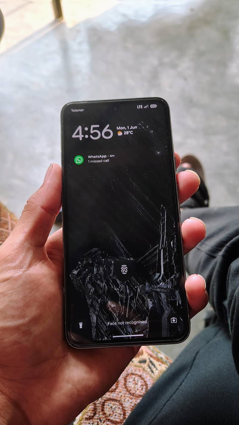 Google Pixel 8 2