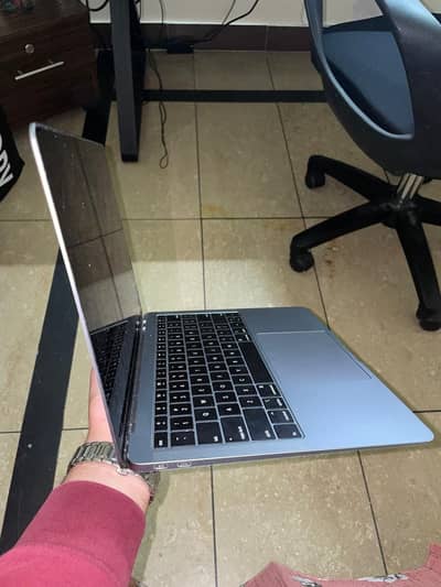 MacBook Air 2018 8GB RAM 128GB SSD Touch ID Working