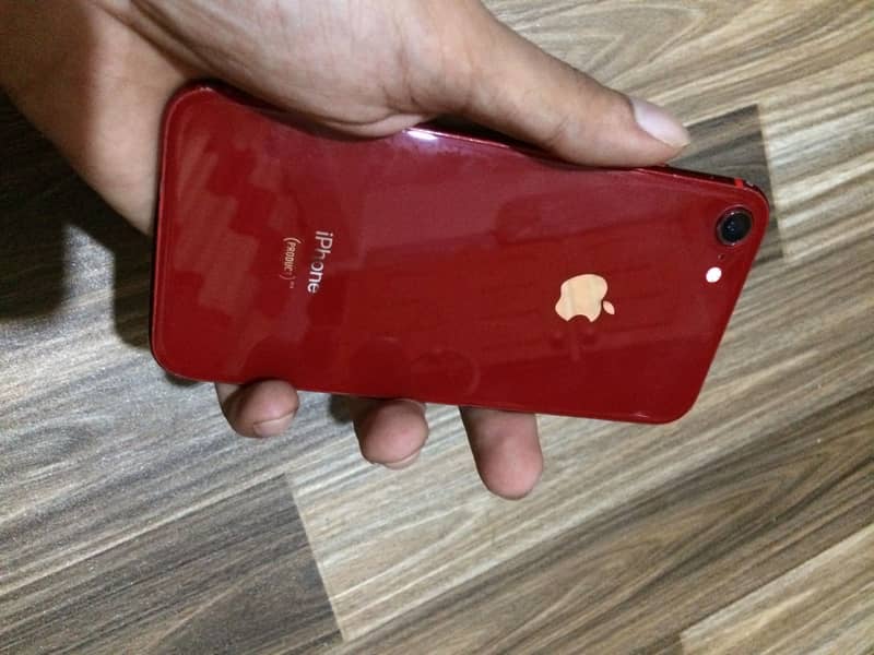 Apple iPhone 8 0