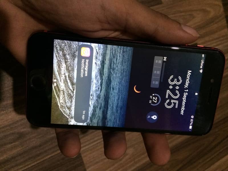 Apple iPhone 8 1