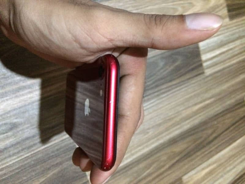 Apple iPhone 8 4