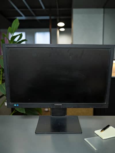 24” Samsung LED Monitor for Computer & Office Use | 1080 HD Display
