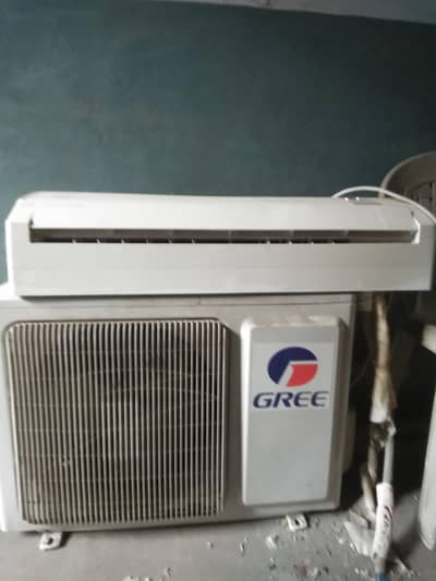 Gree 1 ton split AC