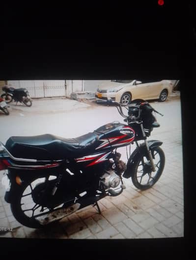 2nd owner bike Hy ok mery name py hy