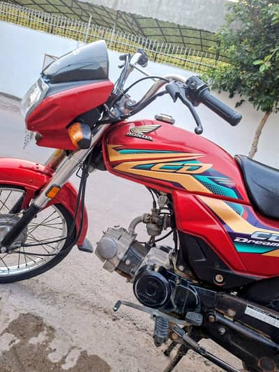 Honda Dream 70 Urgent sale Need Money total Orgional