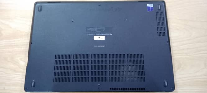 16gb 256gb mvme ssd i7 7th gen 930mx dedicated gpu 2gb