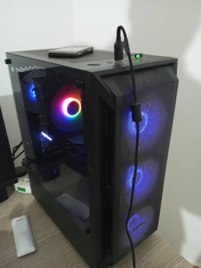 Gaming Desktop, with 17" LG screen & gaming keyboard, mouse,  headp