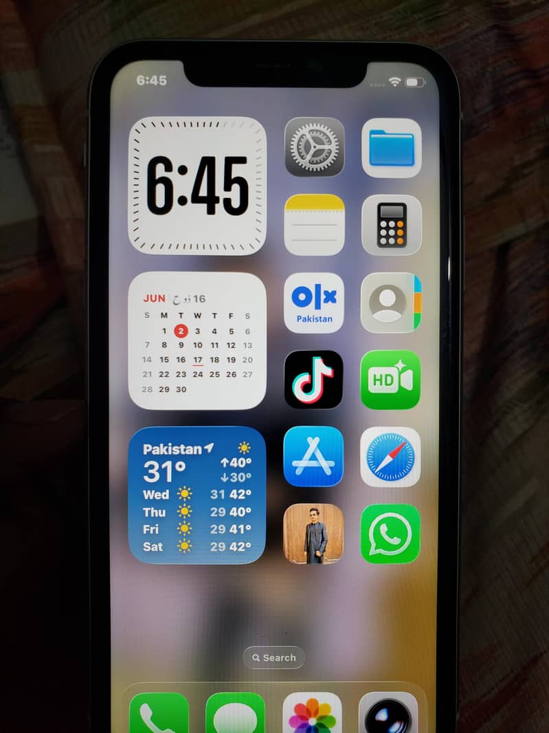 Apple iPhone 11 7