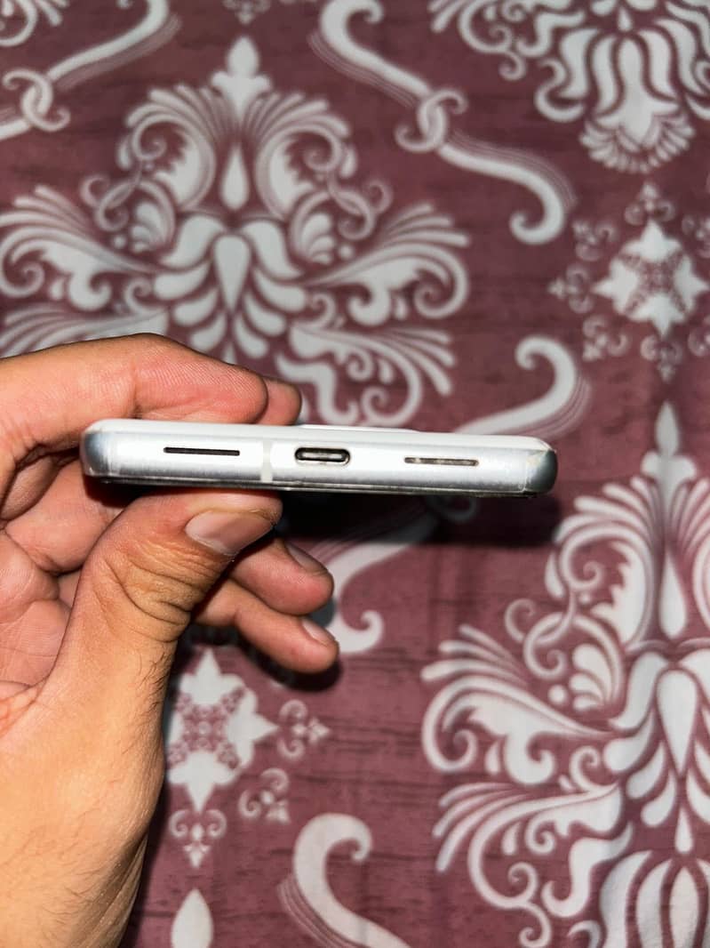 Google Pixel 7 3