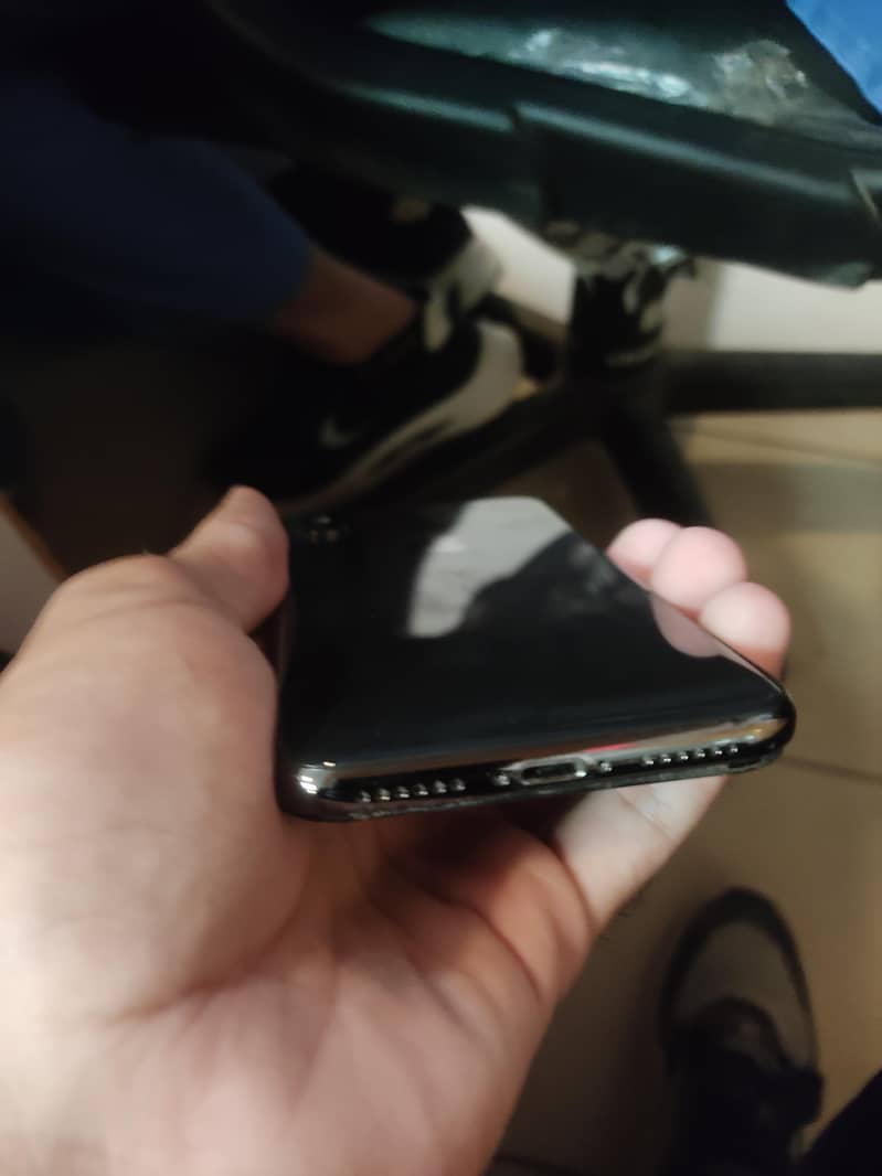 iPhone x 256 4