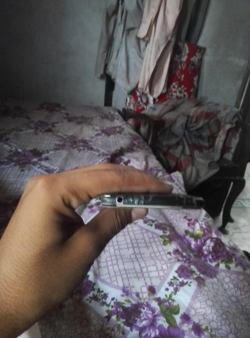 OPPO A37 5