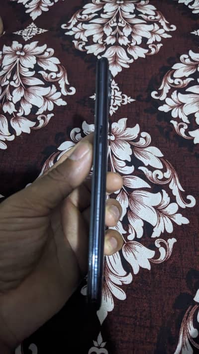 OPPO F17 Pro