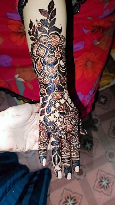 Arabic mehndi design